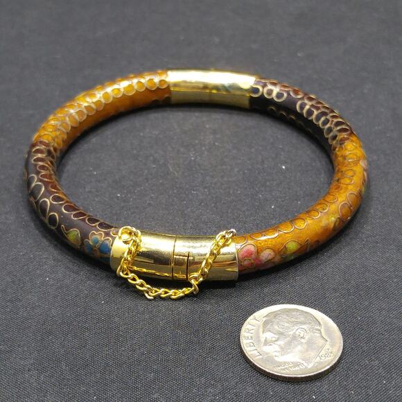 Vintage Hinged Floral Bangle Bracelet, Cloisonne Enamel, Gold Plate Safety Chain - Picture 9 of 10